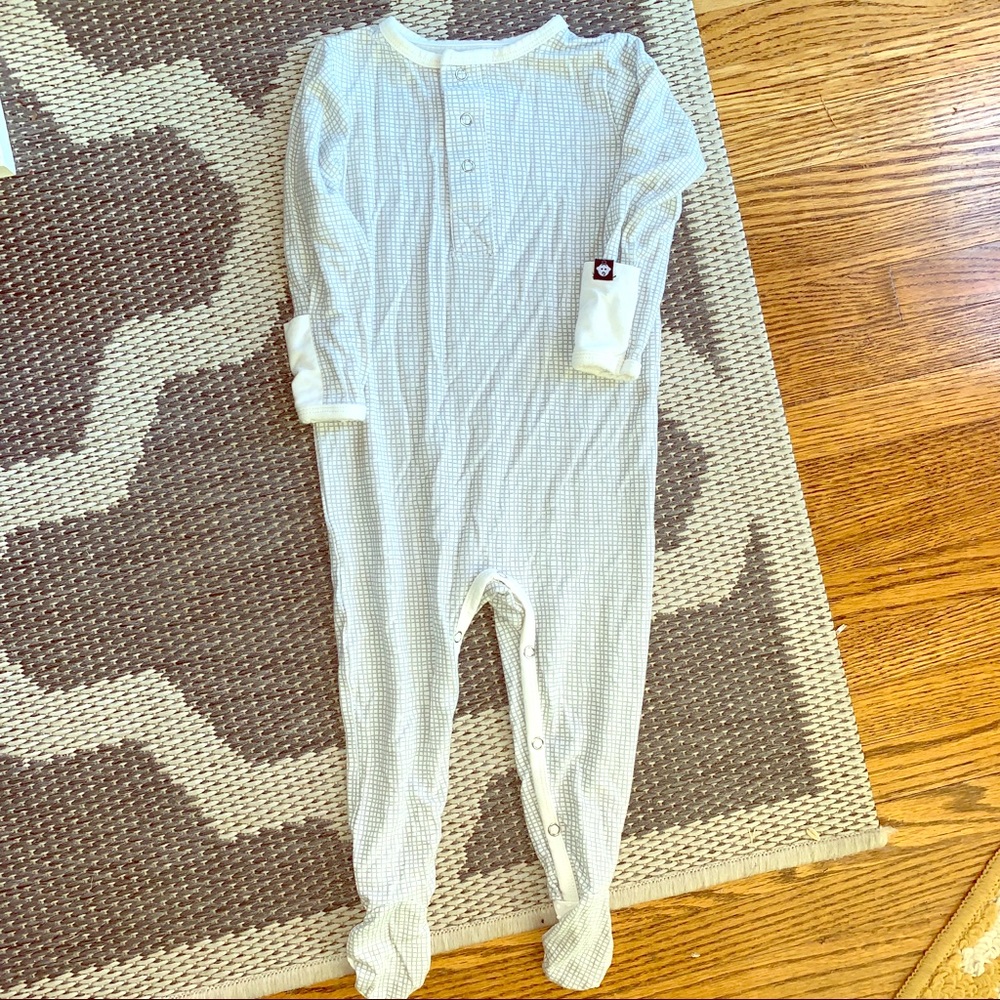 Sweet Bamboo footies. NWOT!